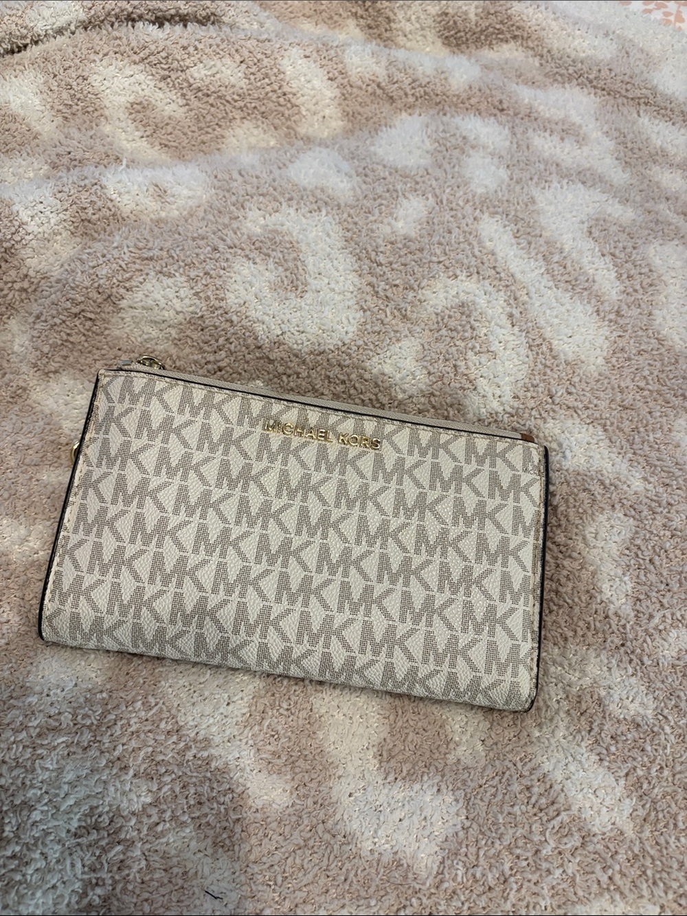 Michael Kors Neutral Beige MK Signature Zip Clutch Wallet